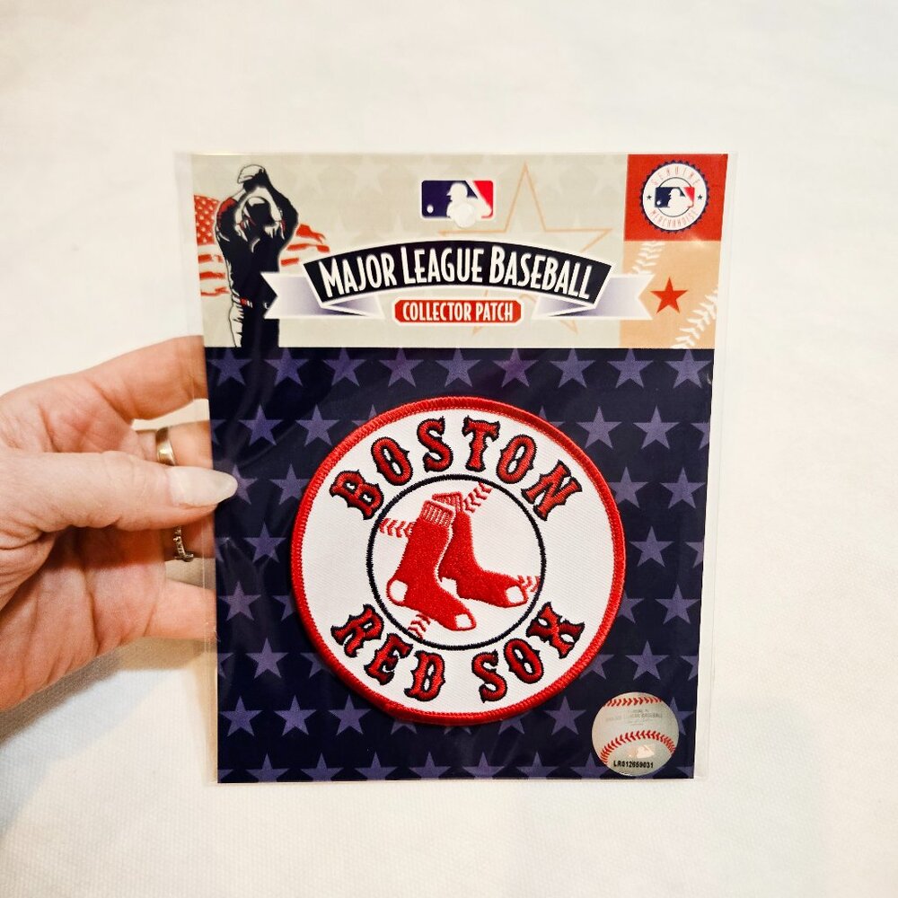 BOSTON RED SOX OFFICIAL MLB BASEBALL 3.75" ROUND ALTERNATE PATCH MINT IN PACKAGE